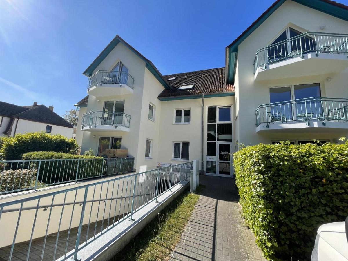 Apartment Diana Mit Terrasse Zempin Exterior foto